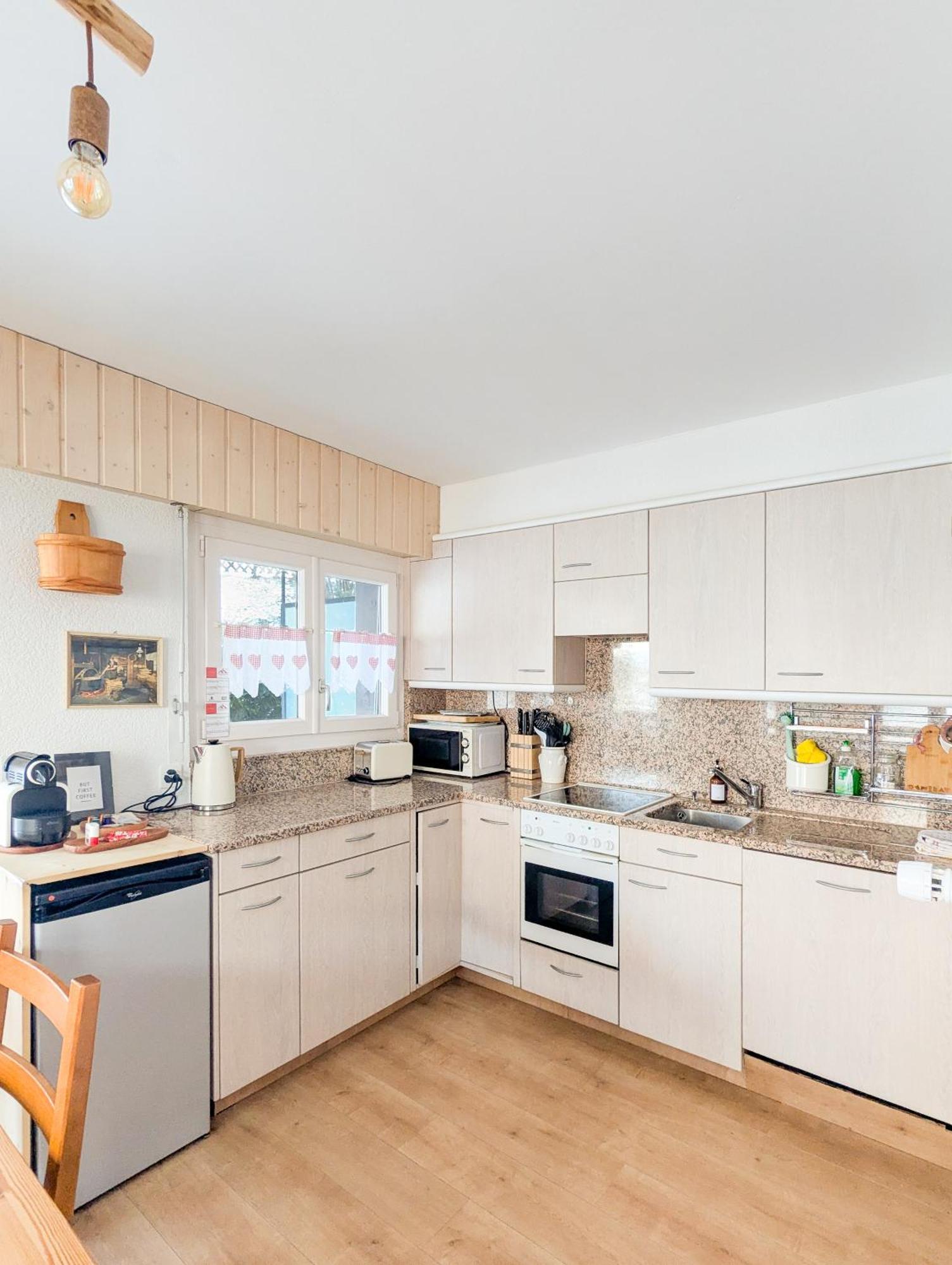 Апартаменты Cosy Centered With Garden And View In Вейзона Экстерьер фото